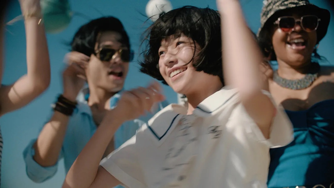 Yui Suzuki in Renoir
