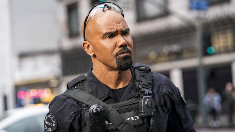 Hondo looking thoughtful in "S.W.A.T."