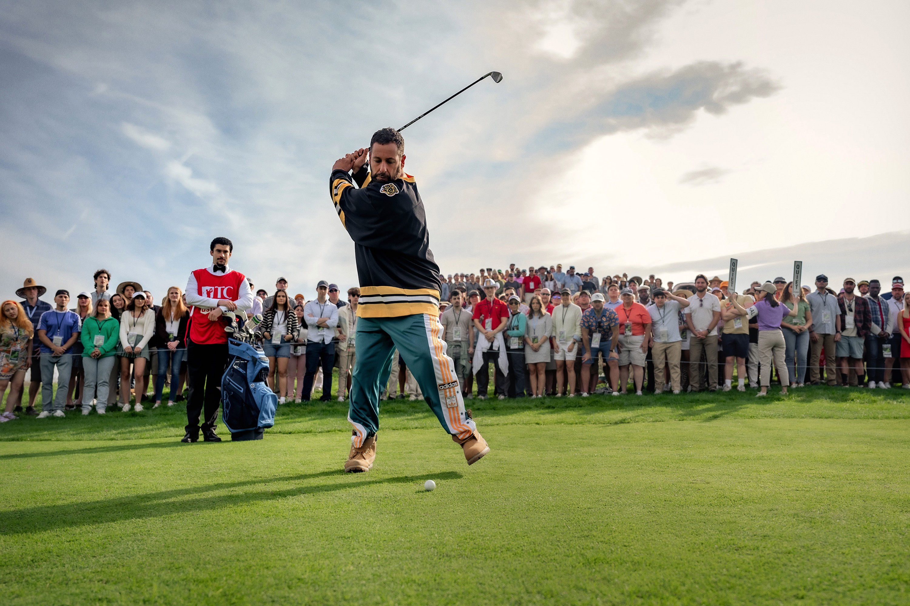HAPPY GILMORE 2, from left: Benito Antonio Martinez, Adam Sandler, 2025. ph: Scott Yamano /© Netflix /Courtesy Everett Collection