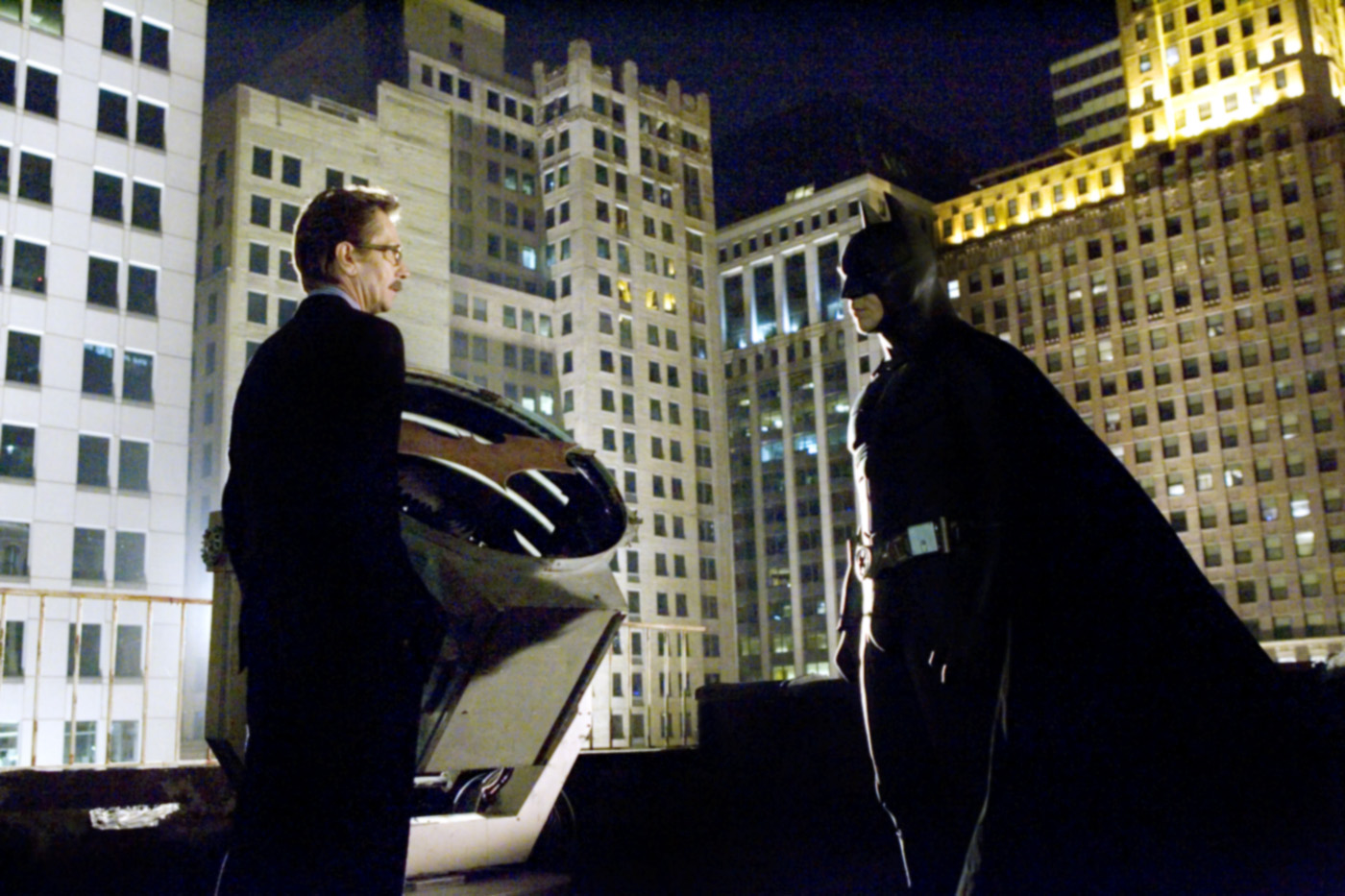 BATMAN BEGINS, Gary Oldman, Christian Bale, 2005, (c) Warner Brothers/courtesy Everett Collection