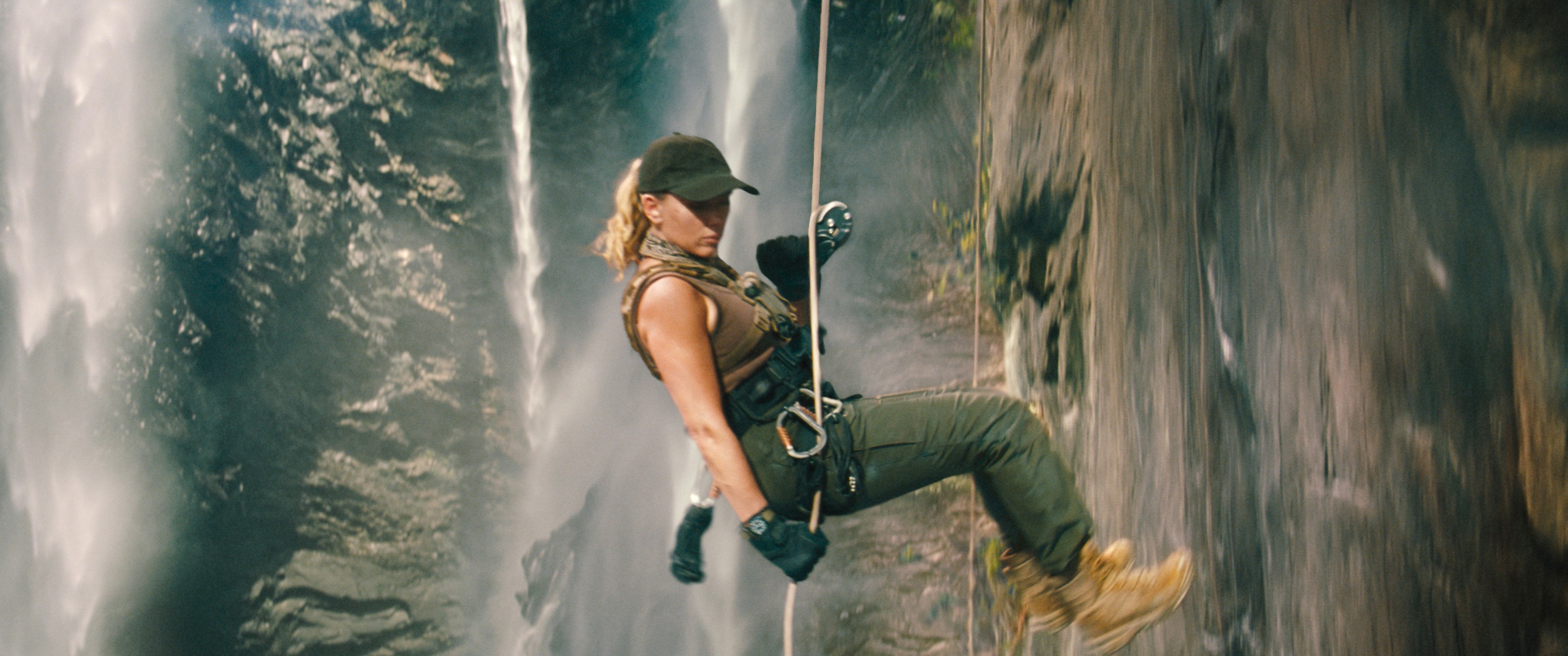 JURASSIC WORLD: REBIRTH, (aka JURASSIC WORLD REBIRTH, aka JURASSIC WORLD 4), Scarlett Johansson, 2025. © Universal Pictures /Courtesy Everett Collection