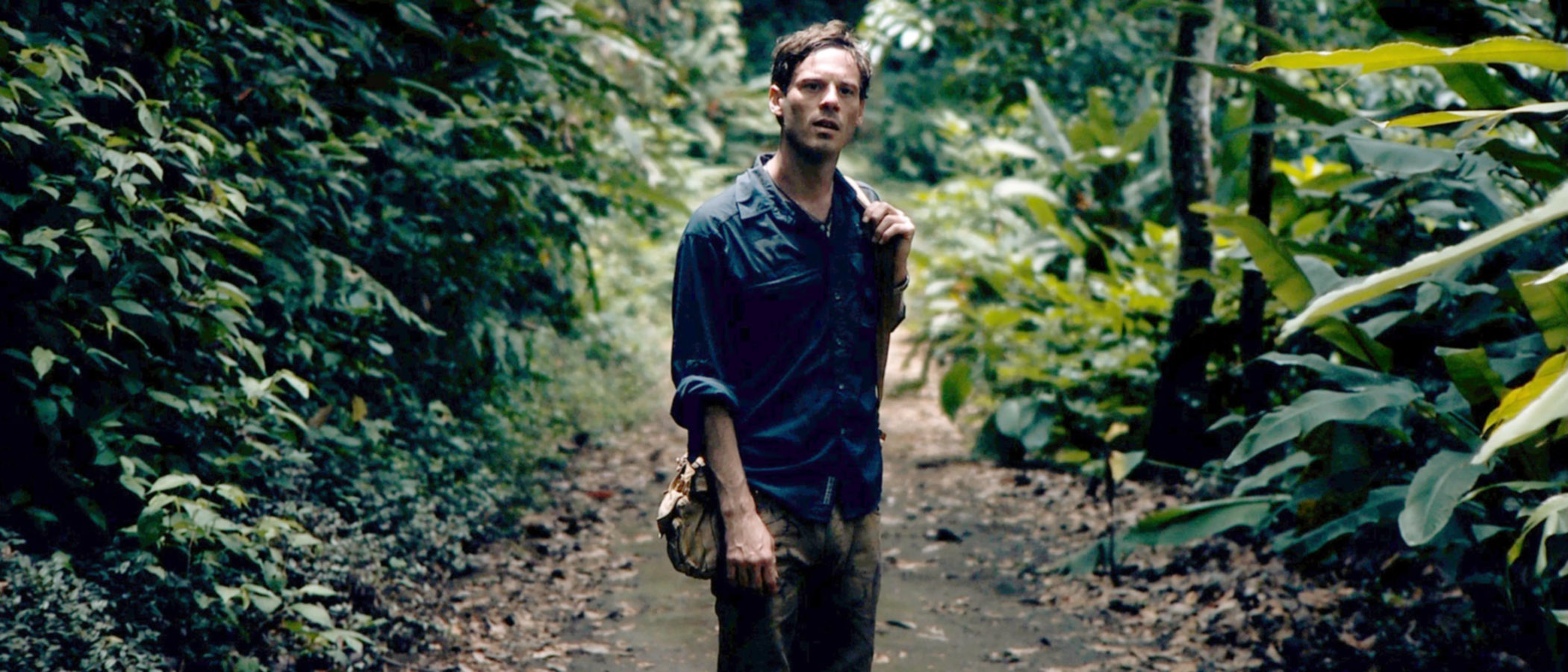 MONSTERS, Scoot McNairy, 2010. ©Magnet Releasing/Courtesy Everett Collection