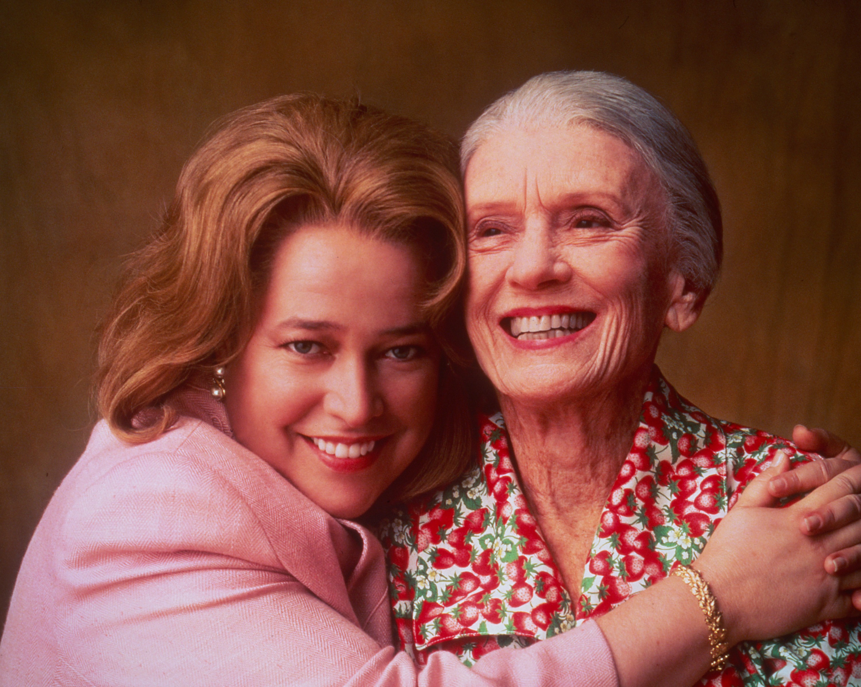 FRIED GREEN TOMATOES, from left: Kathy Bates, Jessica Tandy, 1991. © Universal / courtesy Everett Collection