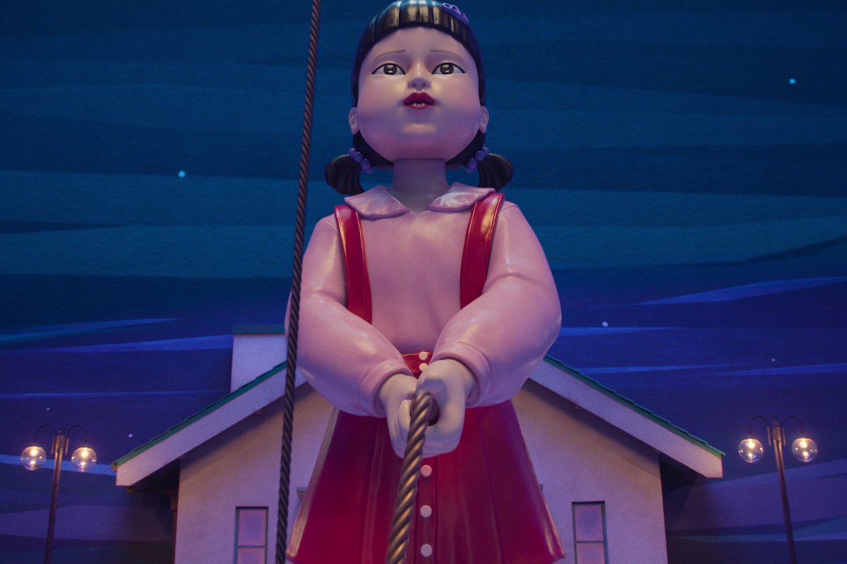 'Squid Game' Season 3 includes the new game, Jump Rope, which uses the giant dolls (shown here) to swing a giant rope over a bridge
