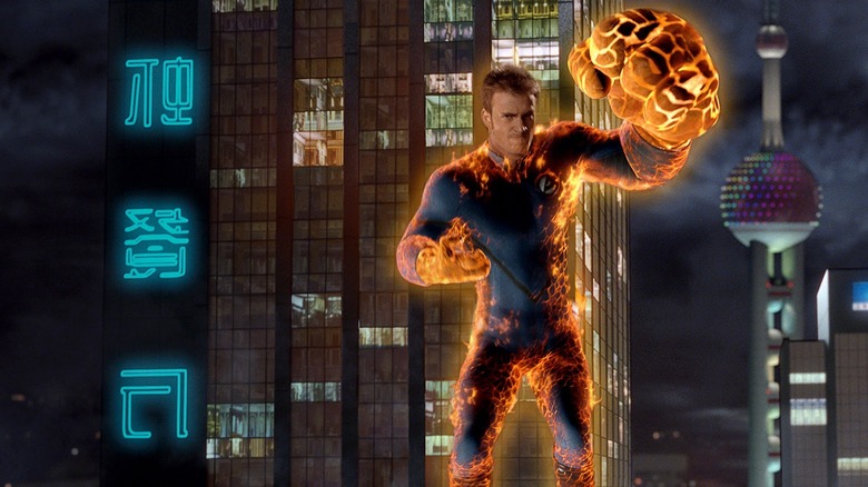 Johnny Storm prepares to clobber in "Fantastic Four: Rise of the Silver Surfer" (2007)