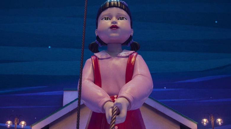 Giant doll holding a jump rope on Squid Game Season 3