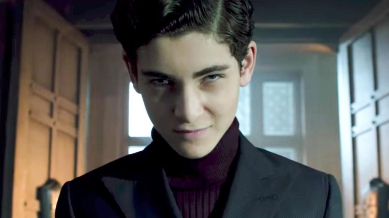 Bruce Wayne with a smirk in "Gotham."