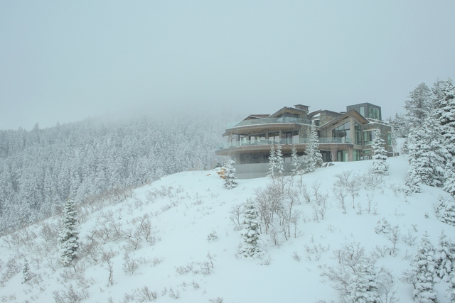 'Mountainhead' House