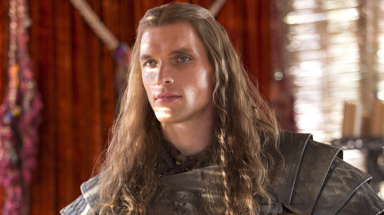 Daario Naharis looking forward in "Game of Thrones"