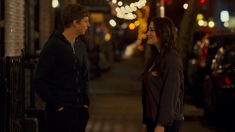 Nick (Michael Cera) chatting with Norah (Kat Dennings)