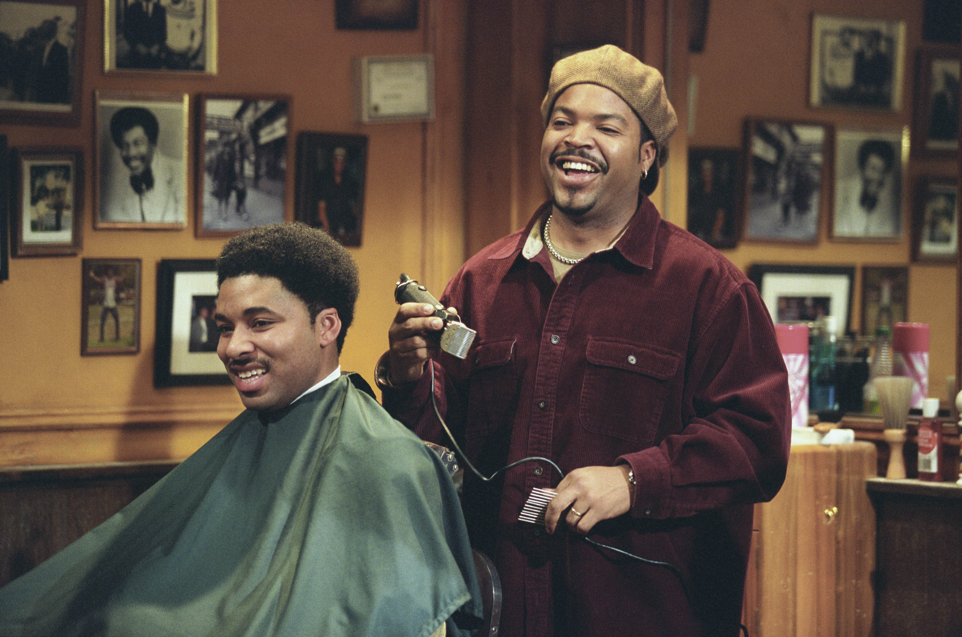 No Merchandising. Editorial Use Only. No Book Cover Usage.Mandatory Credit: Photo by Moviestore/REX/Shutterstock (1559173a)Barbershop, Ice CubeFilm and Television