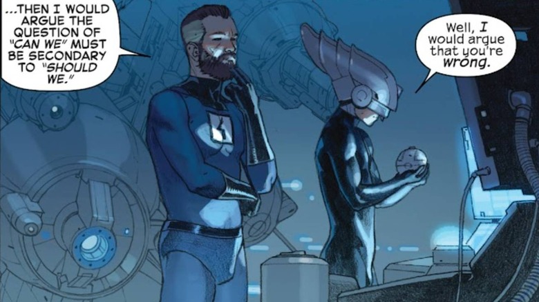 Reed Richards speaking with The Maker in Secret Wars #6