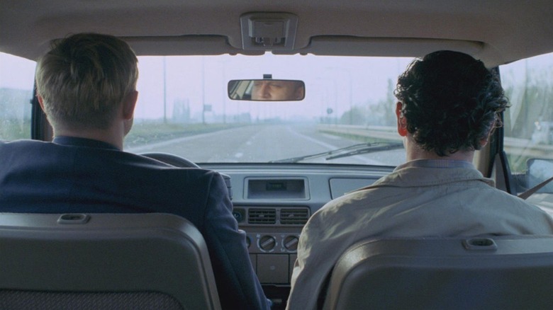 Raymond and Rex in the car in "The Vanishing" (1988)