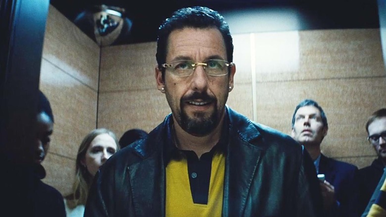 Howard stepping off an elevator in Uncut Gems (2019)