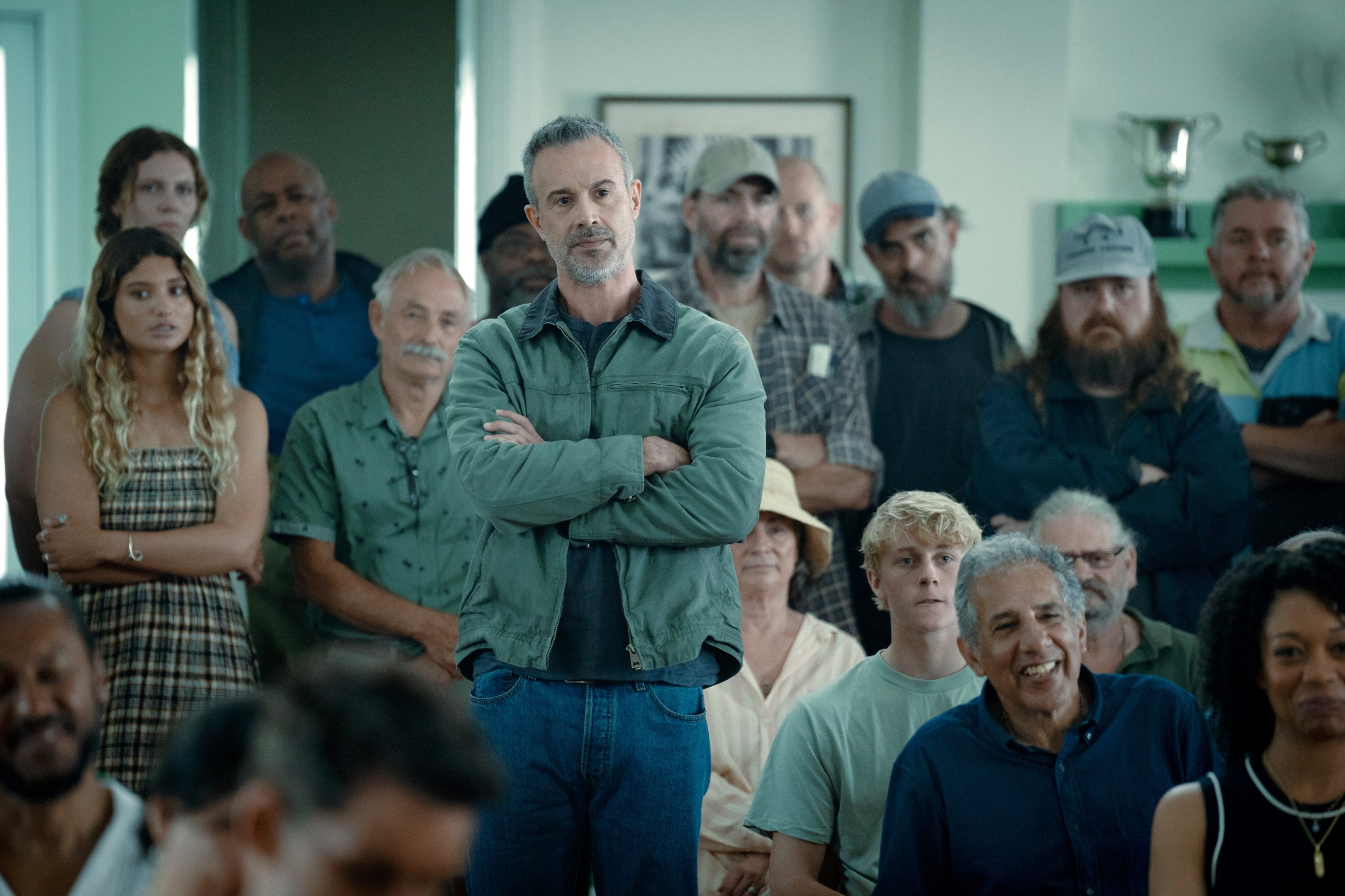 I KNOW WHAT YOU DID LAST SUMMER, Freddie Prinze Jr. (center), 2025. ph: Brook Rushton /© Columbia Pictures / courtesy Everett Collection