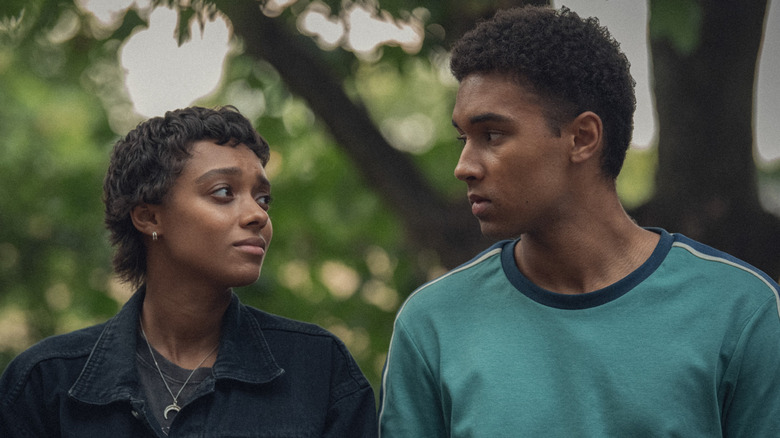 Mia and Will looking at each other in "Everything Now."