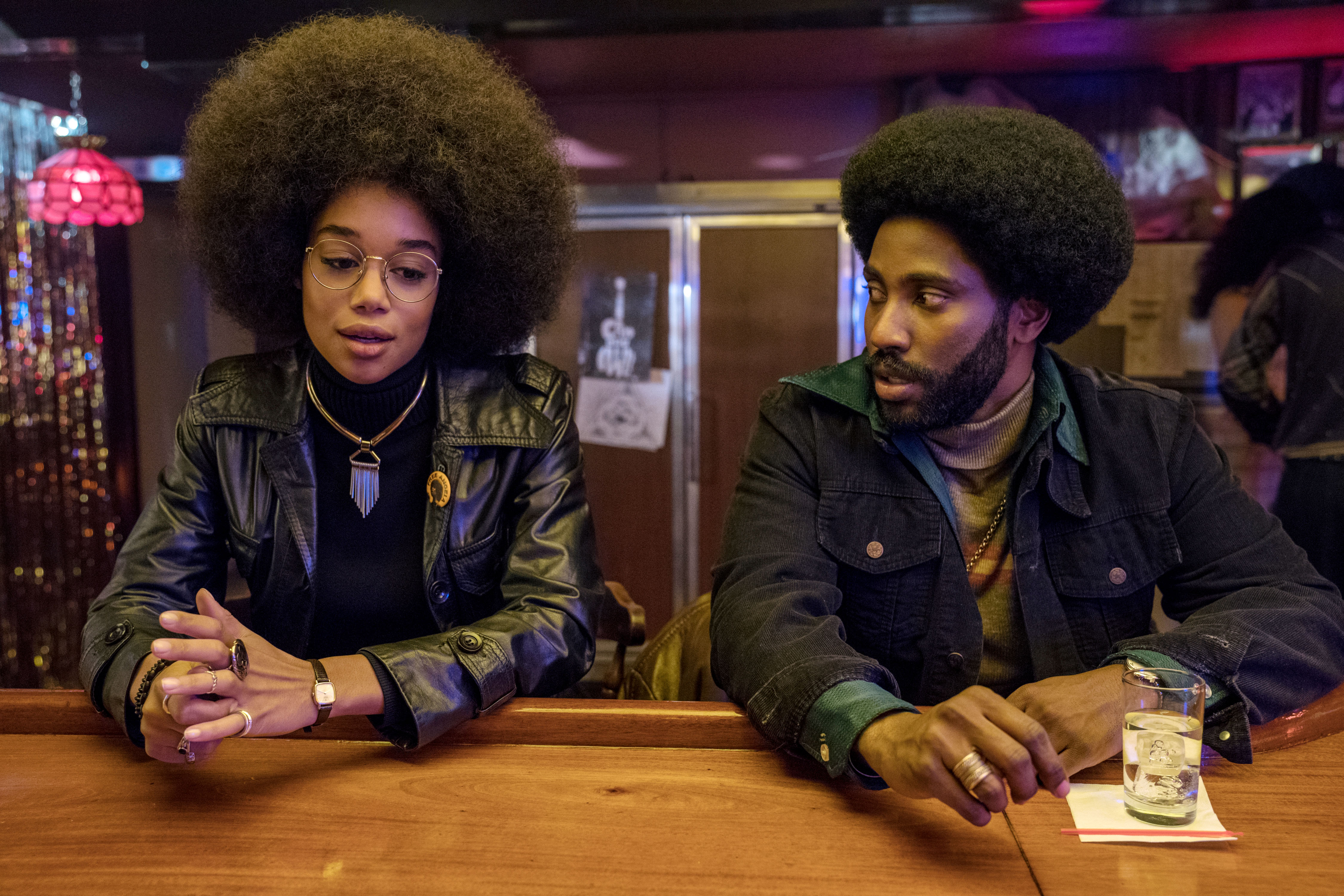 BLACKKKLANSMAN, from left: Laura Harrier, John David Washington, 2018. ph: David Lee /© Focus Features /Courtesy Everett Collection