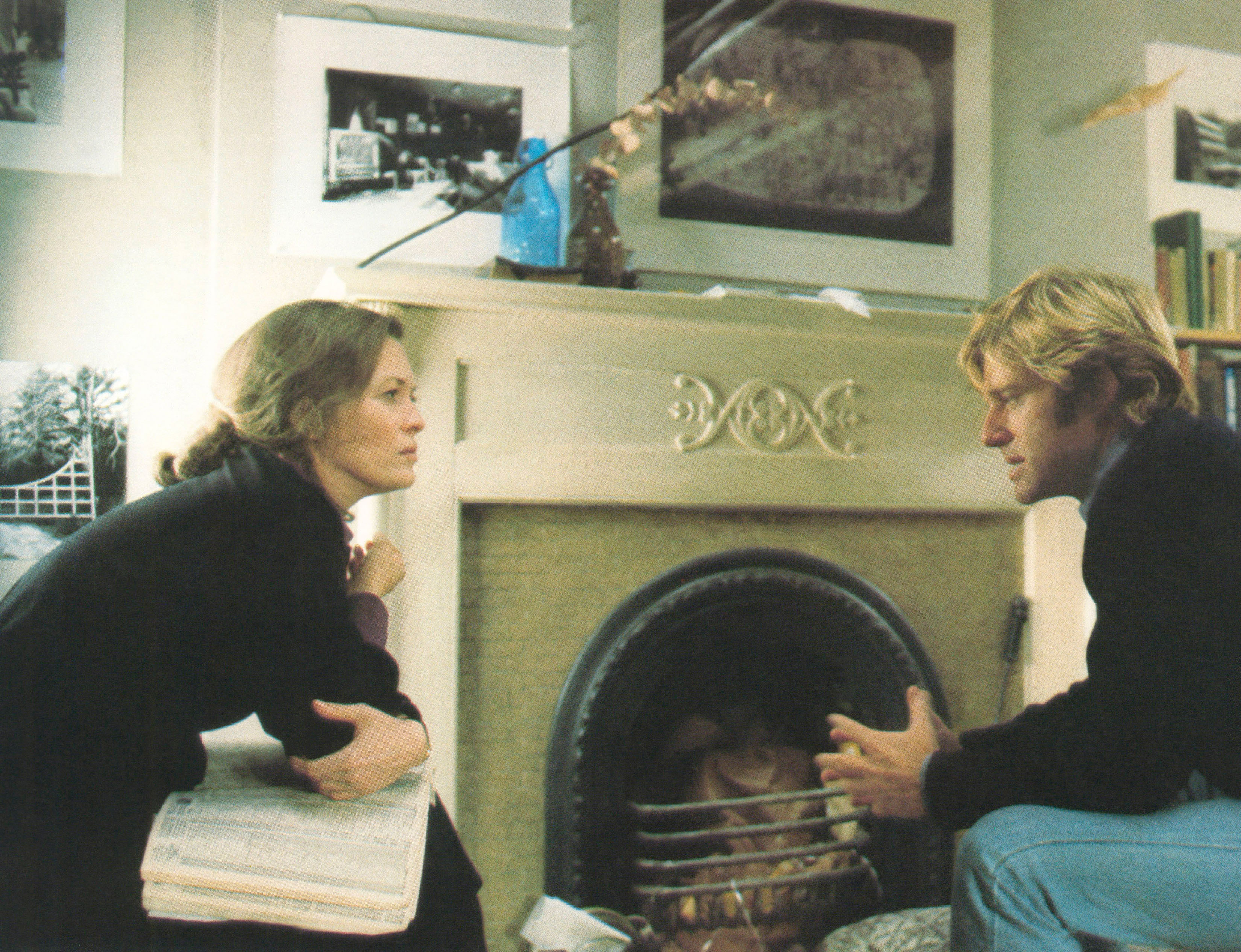 THREE DAYS OF THE CONDOR, from left: Faye Dunaway, Robert Redford, 1975