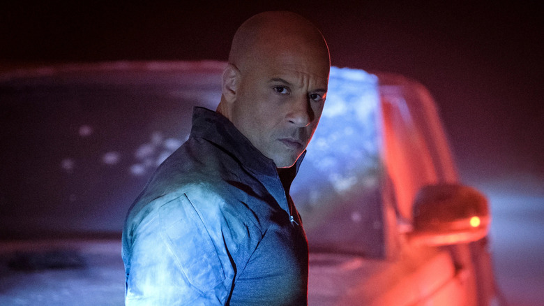 Bloodshot prepares to unleash vengeance in "Bloodshot" (2020)