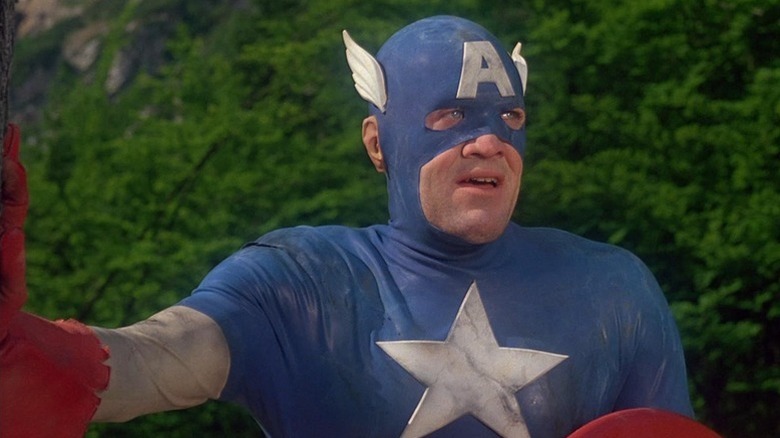 Steve Rogers in his Captain America costume in 1990's Captain America