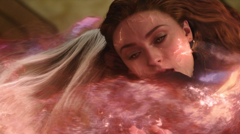 Jean Grey embraces her cosmic powers in "Dark Phoenix" (2019)