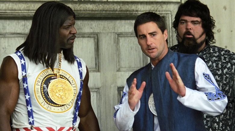 Joe advising the president in Idiocracy