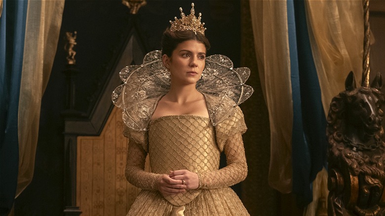 Lady Jane Grey wearing fancy dress with ruff (2024)