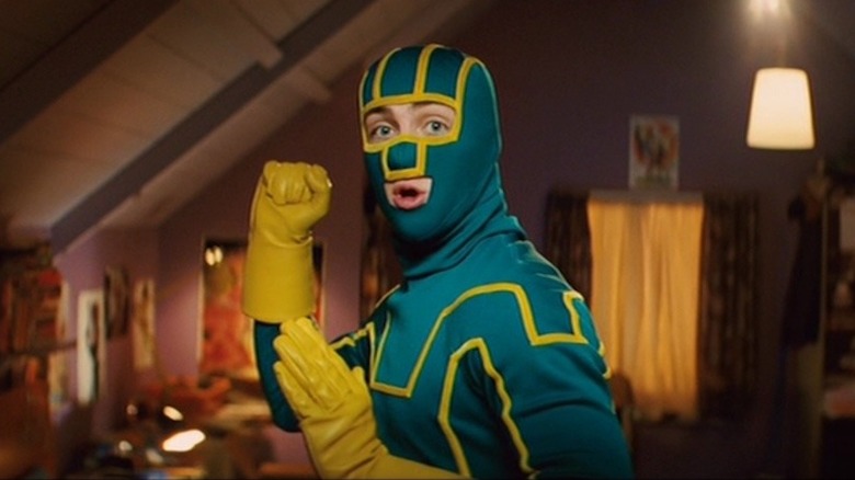 Kick-Ass practicing his moves in Kick-Ass (2010)