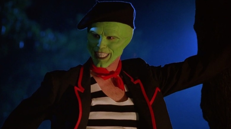 The Mask wears a beret in "The Mask" (1994)
