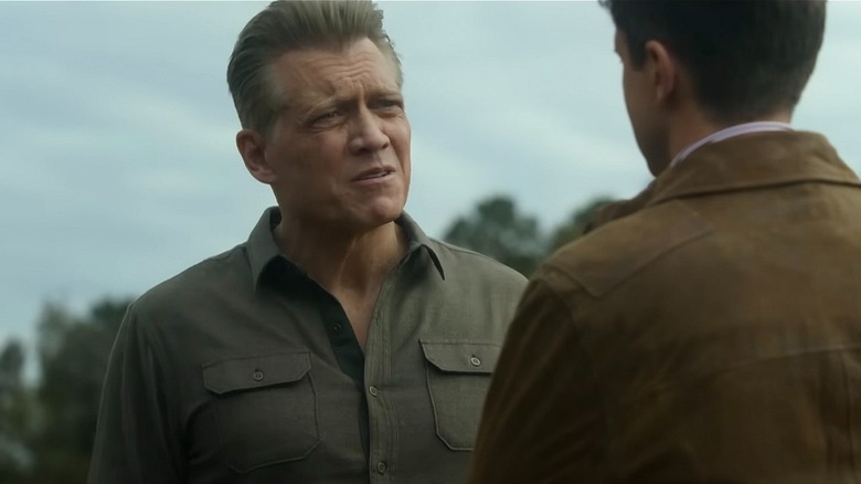 Harlan confronts Grady on the dock in The Waterfront