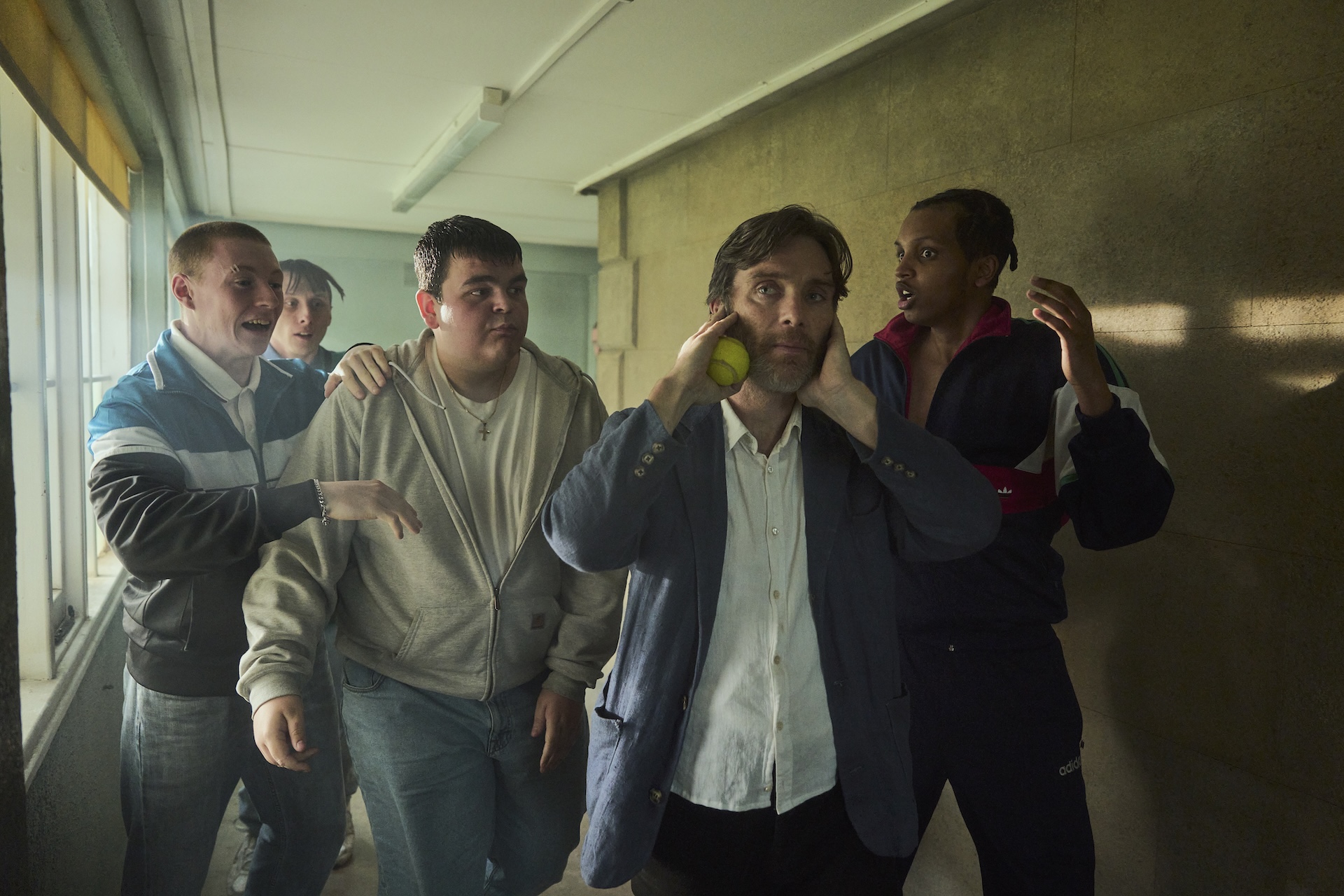 Stanton Wood. Cillian Murphy as Steve (Center-Right) in Stanton Wood. Cr. Robert Viglasky/Netflix © 2025.