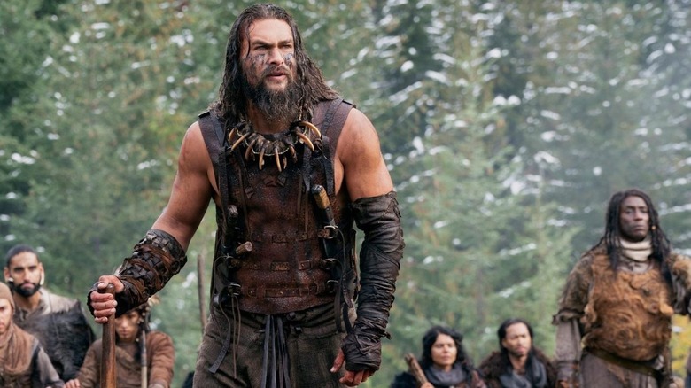 Ka'iana leads an army on Chief of War