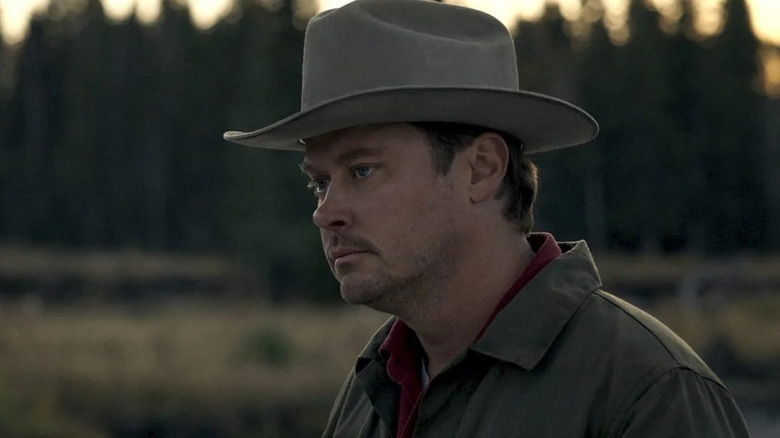 Joe looks into the distance in "Joe Pickett" (2021-2023)