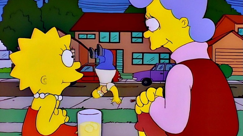 Lisa Simpson talking to her grandmother in "Mother Simpson" (1995)